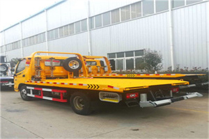 阎良附近拖车救援搭电